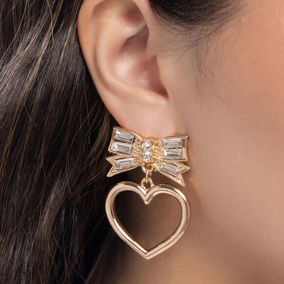 Paparazzi Jewelry Accessories - Matchmaking Model - Gold Earrings - NEW!! - Picture 3 of 4